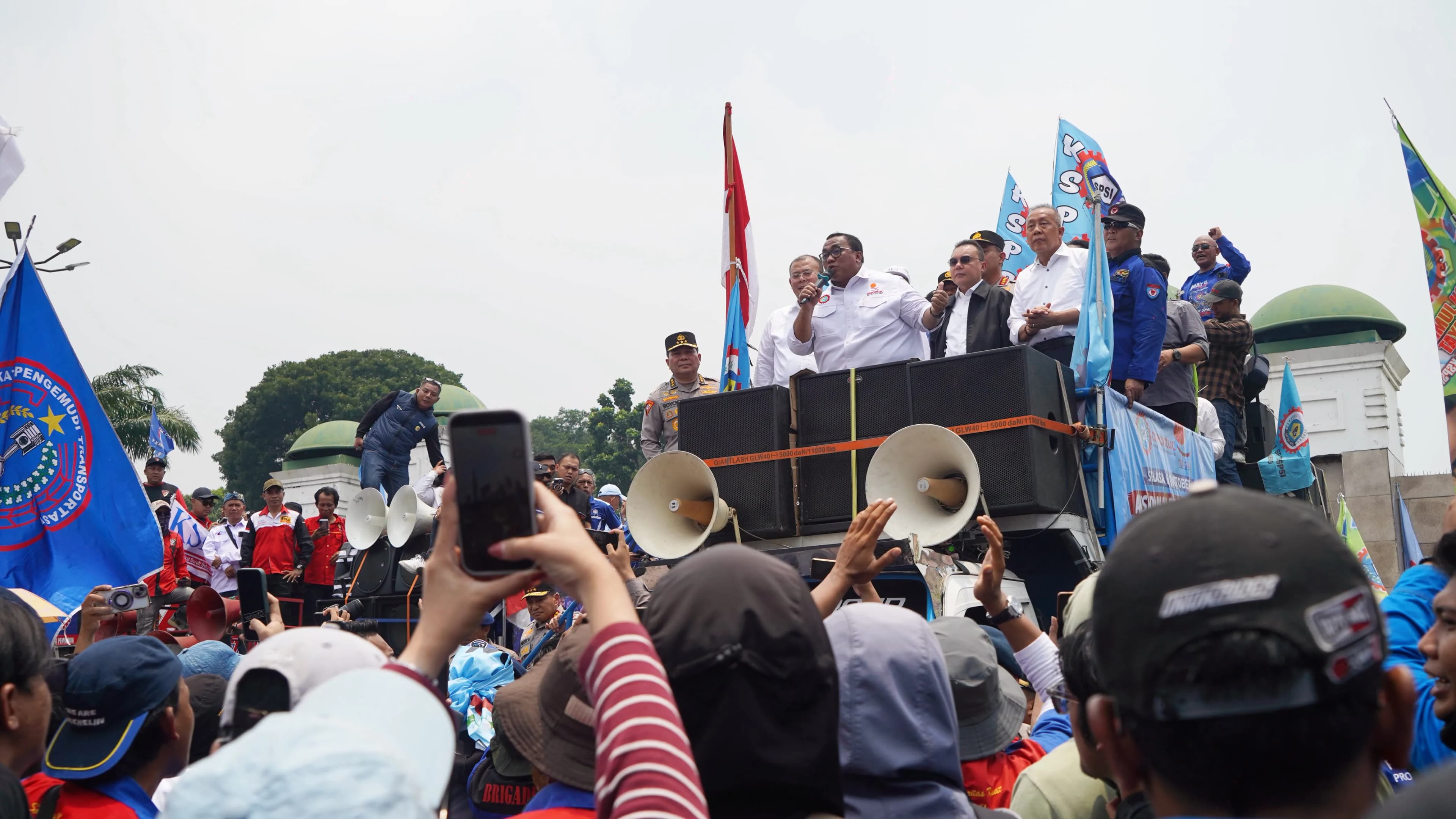 Pengesahan UU